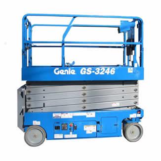 PLATAFORMA ELEVATÓRIA TIPO TESOURA GENIE GS 3246- ALTURA DE TRABALHO 12M